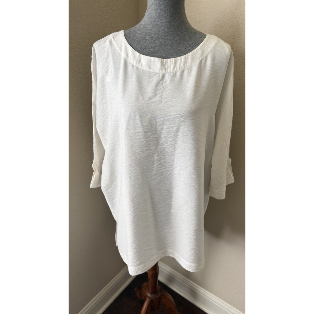 John Mark Women's Size Medium White 3/4 Sleeve Button Detail Popover Top